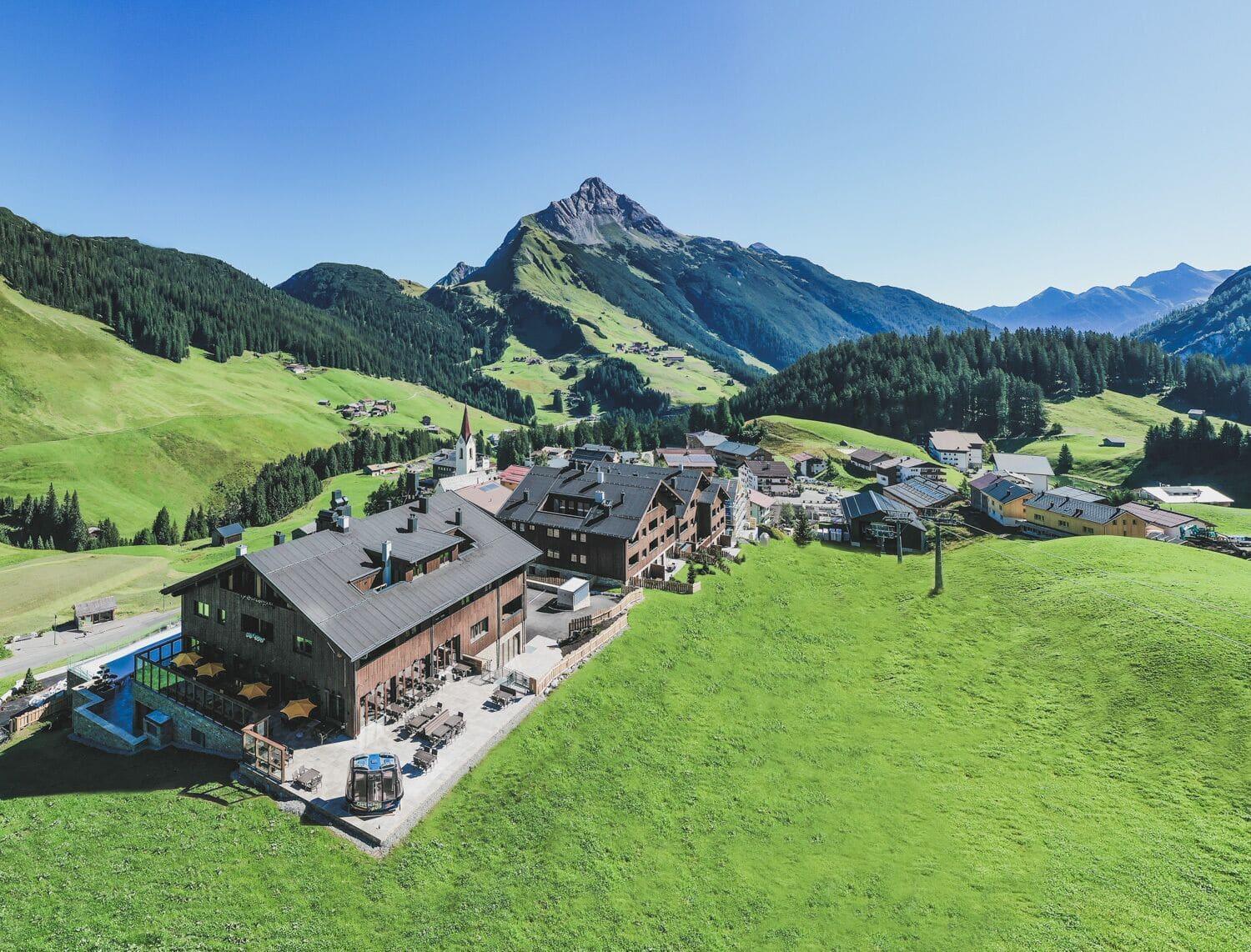 Alpenparks Hotel & Apartment Arlberg Warth Mit Pool מראה חיצוני תמונה