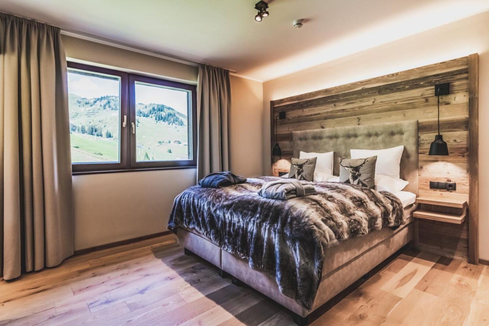 Alpenparks Hotel & Apartment Arlberg Warth Mit Pool מראה חיצוני תמונה