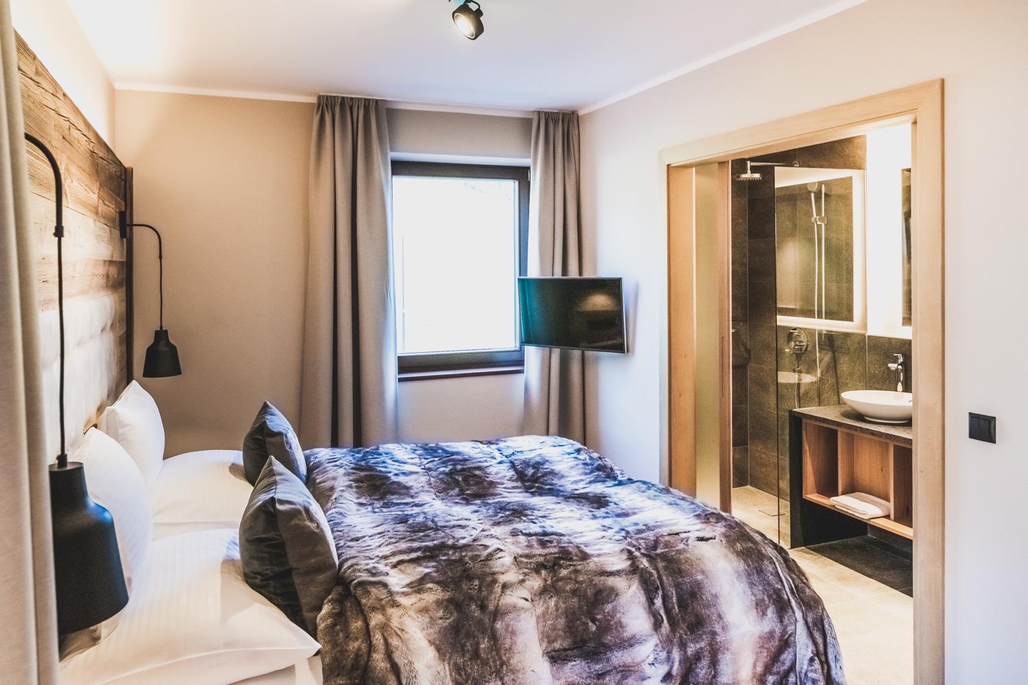 Alpenparks Hotel & Apartment Arlberg Warth Mit Pool מראה חיצוני תמונה