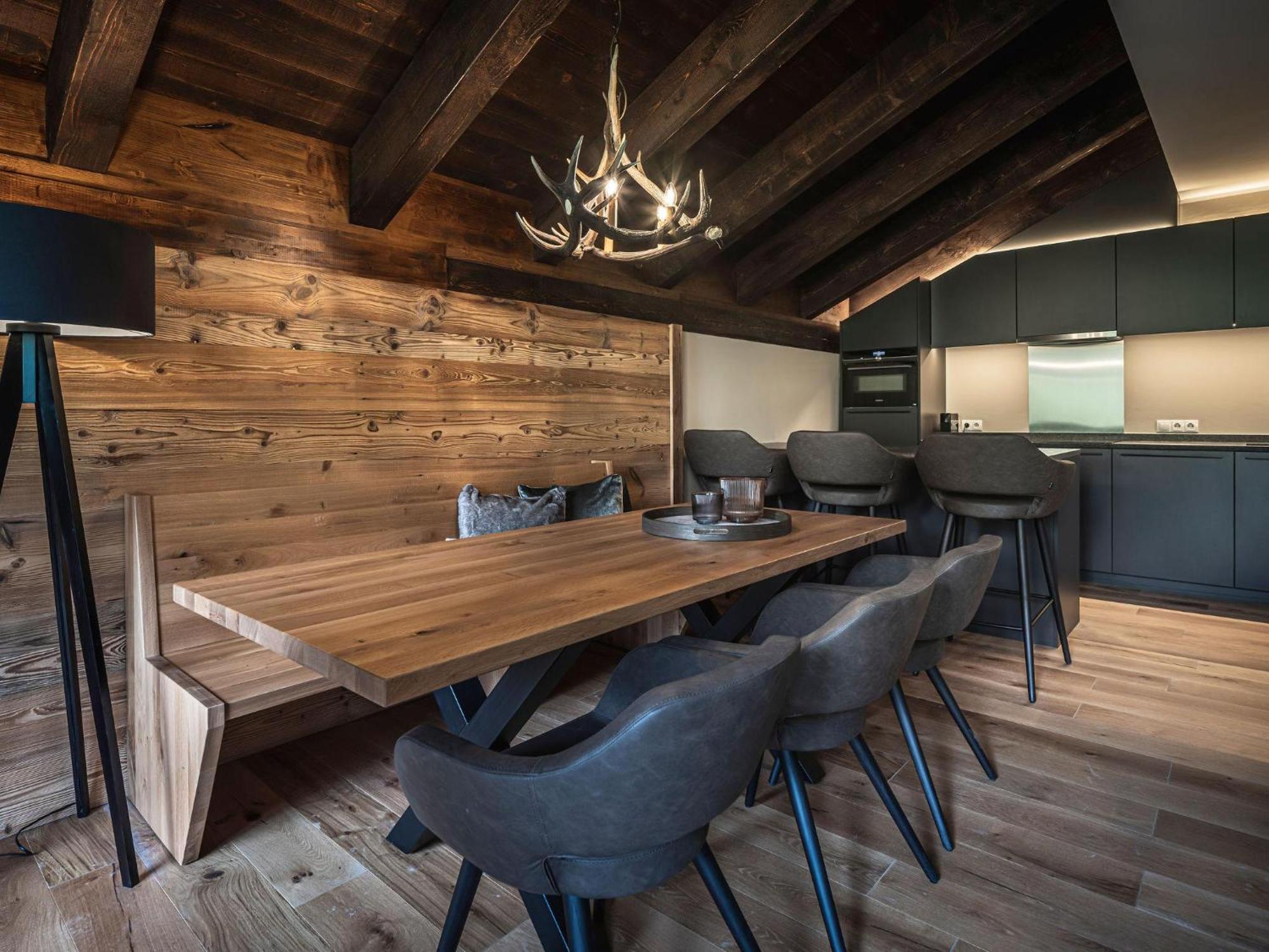 Alpenparks Hotel & Apartment Arlberg Warth Mit Pool מראה חיצוני תמונה