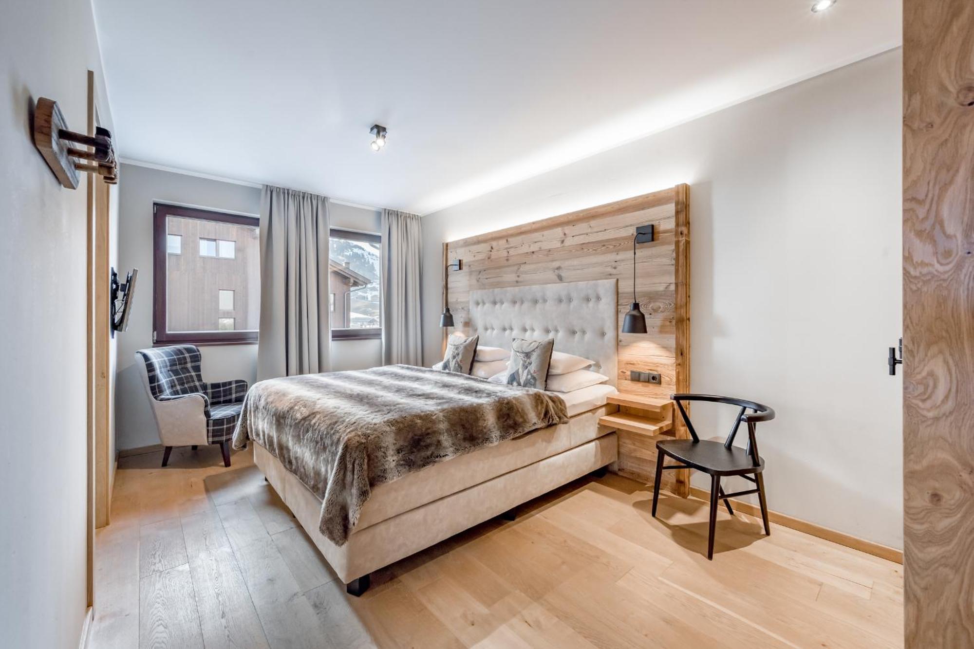 Alpenparks Hotel & Apartment Arlberg Warth Mit Pool מראה חיצוני תמונה