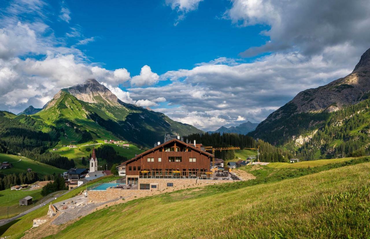 Alpenparks Hotel & Apartment Arlberg Warth Mit Pool מראה חיצוני תמונה